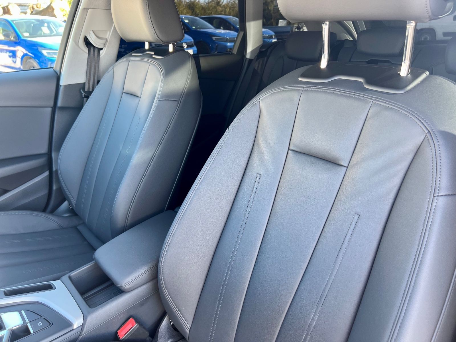 AUDI A4 Avant TDI LEDER AHK LED SHZ NAVI KAMERA