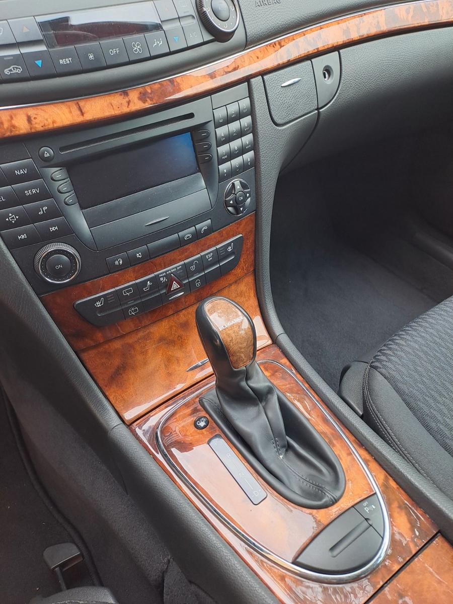 Mercedes-Benz E280 2005 — photo 7