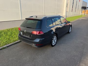 Volkswagen Golf - 8