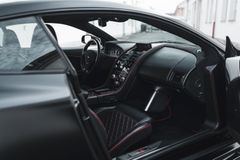 Fahrzeugabbildung Aston Martin DBS 6.0 Touchtronic *Carbon / Unikat*