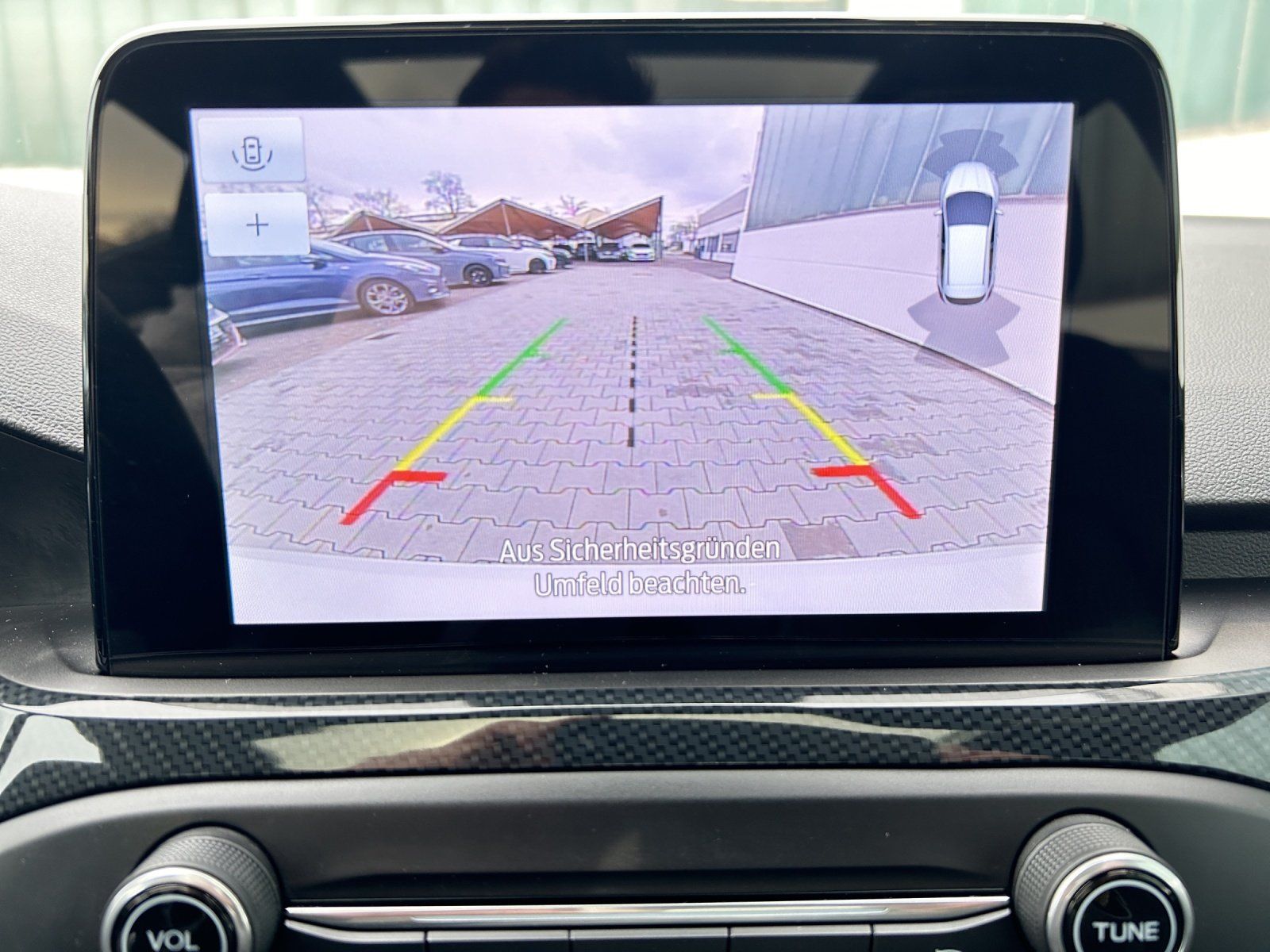 Fahrzeugabbildung Ford Focus 1.0 EcoBoost ST-Line/PANO-DACH/KAMERA/B&O/