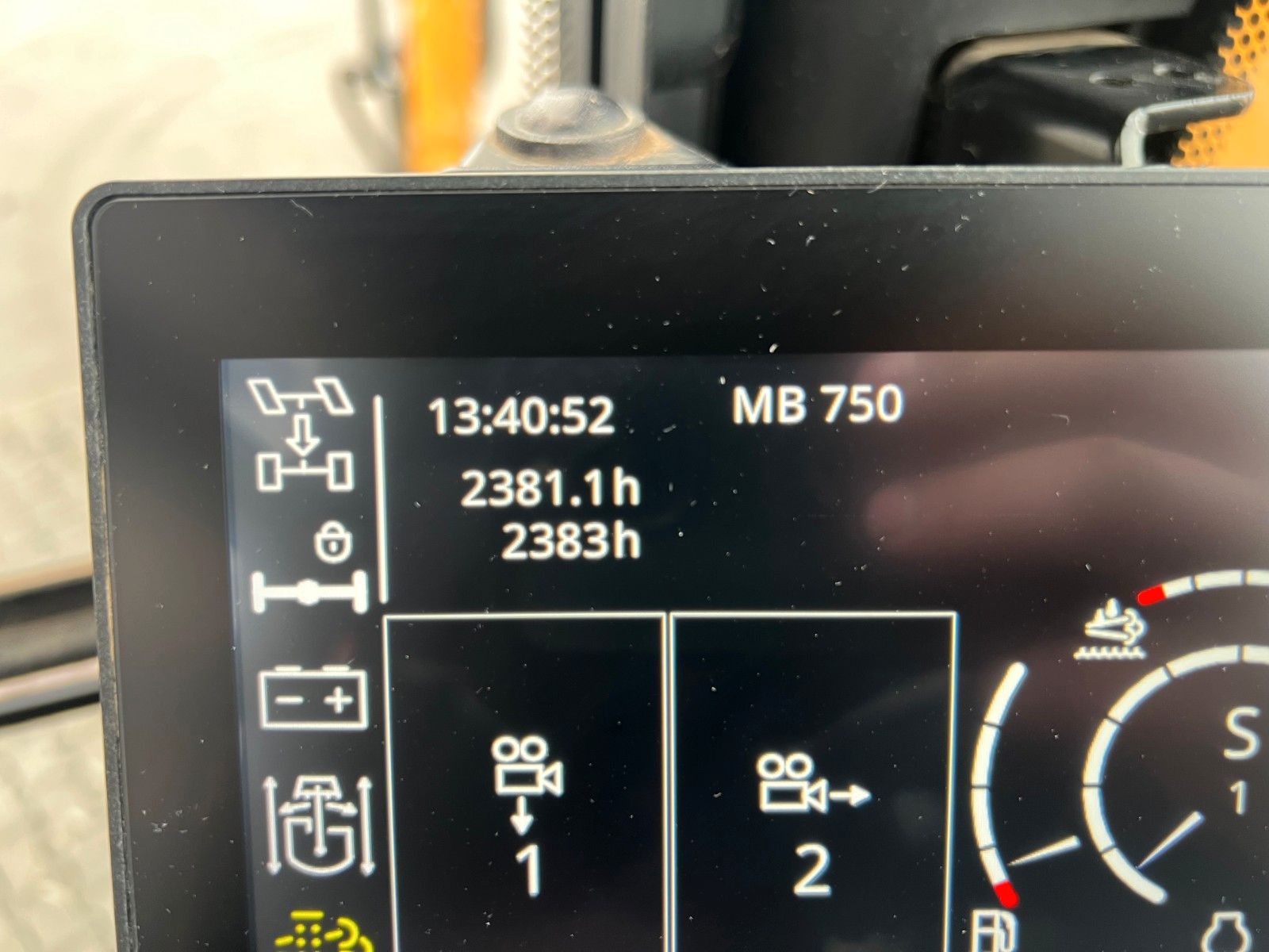 Fahrzeugabbildung Liebherr A 910 C Litronic / 2.381h / SW33