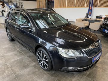 Skoda Superb Combi Exclusive *DSG*Bi-XENON*PDC*SHZ*