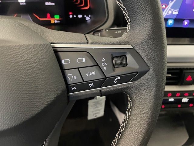 Fahrzeugabbildung SEAT Arona Road Edition Navi LED VerkehrszeichERK Nav