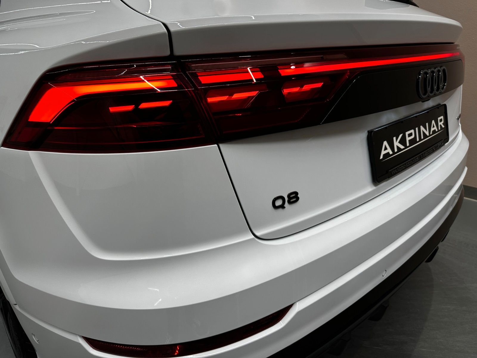 Audi Q8 50 TDI quattro S-Line 1.HAND PANO B&O HD-UP foto 5