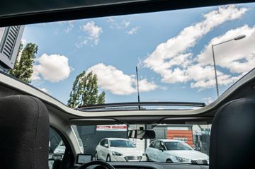 Fahrzeugabbildung Citroën C1 Airscape Shine |KLIMAAUTOM|FALTDACH|NAVI|