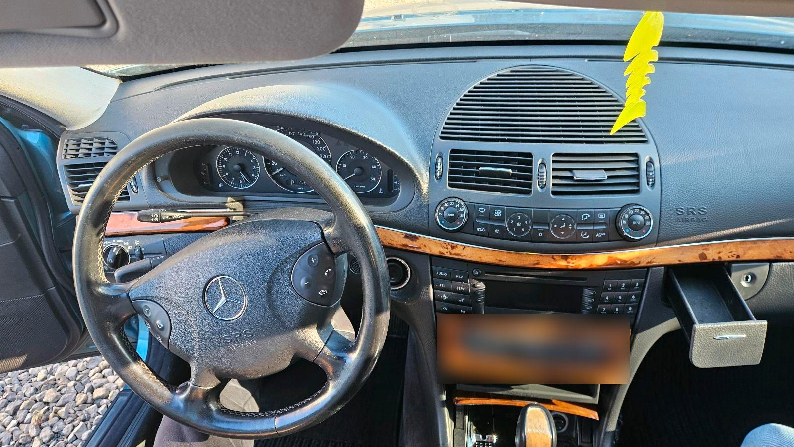 Mercedes-Benz E 220