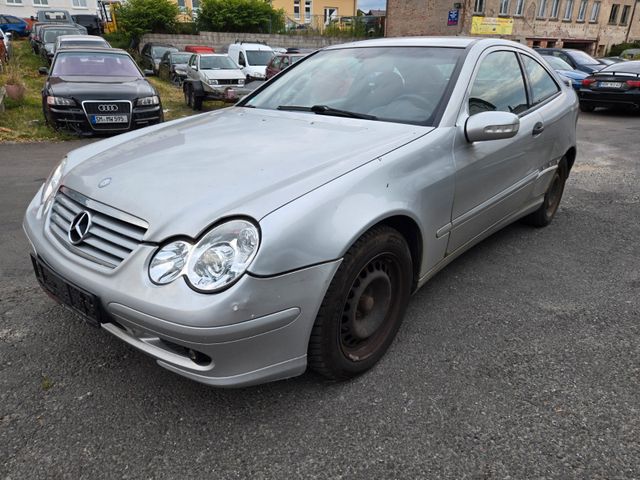 Mercedes-Benz CL 220