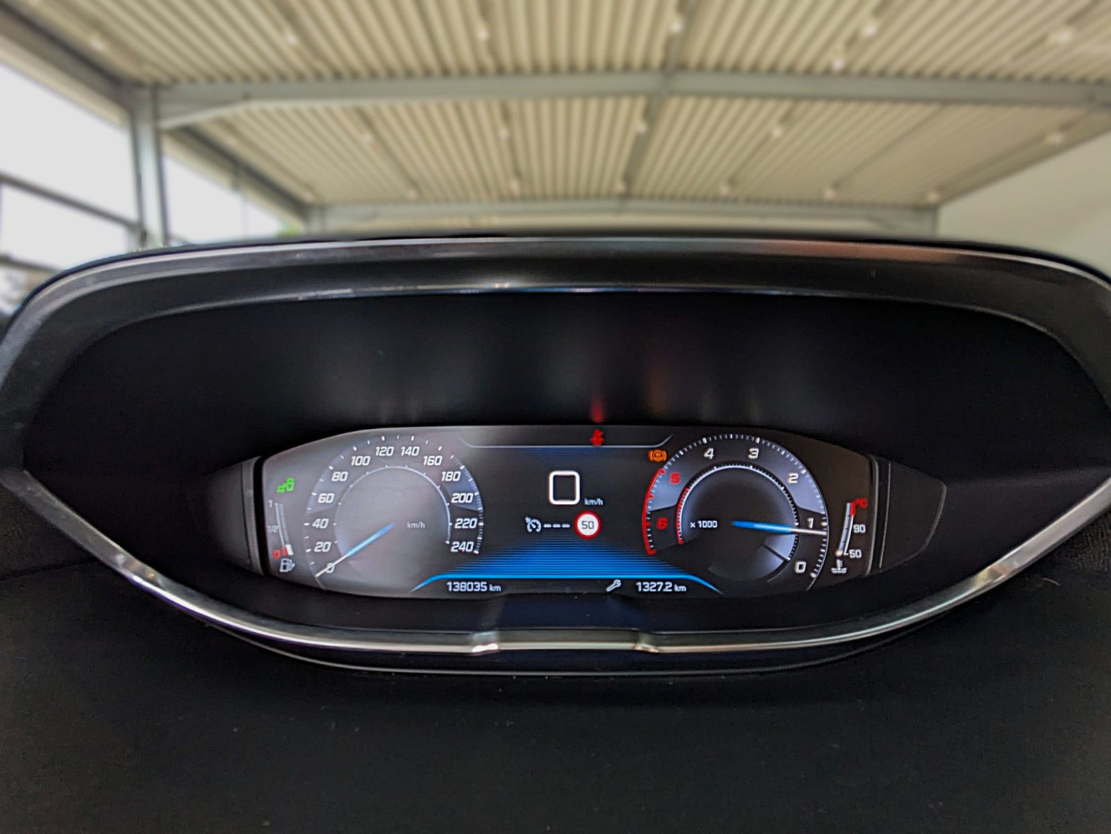 Fahrzeugabbildung Peugeot 5008 GT-LINE LEDER NAVI PANORAMA LED AHK 7-SITZE