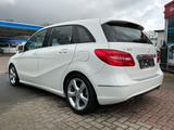 Mercedes-Benz B 180 SHZ BT PDC NAVI - gebrauchte Mercedes-Benz B 180 aus dem Jahr 2013