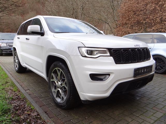 Jeep Grand Cherokee 3.0 CRD Overland Scheckheft