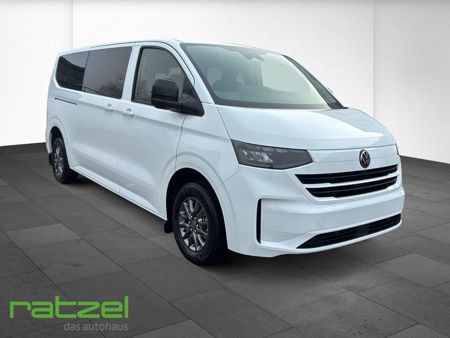 Fahrzeugabbildung Volkswagen Caravelle Life LR AHK+Digitales Cockpit+LED+ACC