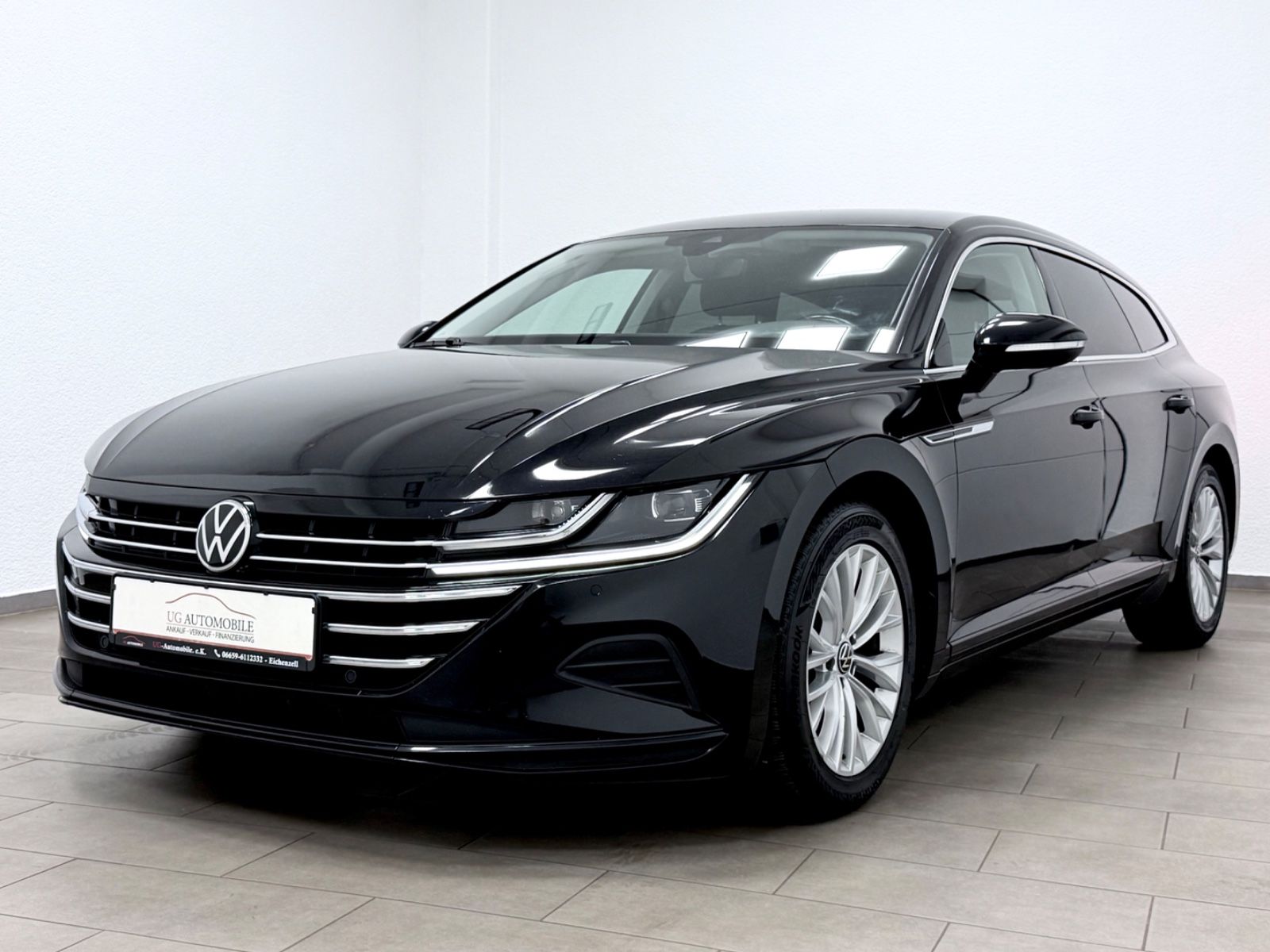 VW Arteon Shooting Brake 2.0 TDI * 1.H * NAVI * AHK