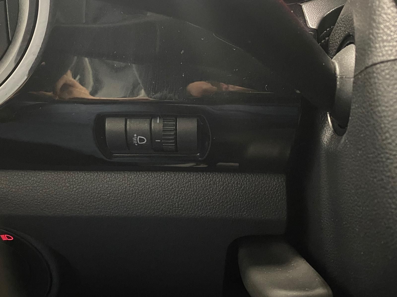 Fahrzeugabbildung Volkswagen up! move up! KLIMA+PDC+SITZHEIZ+Metallic+Allwett