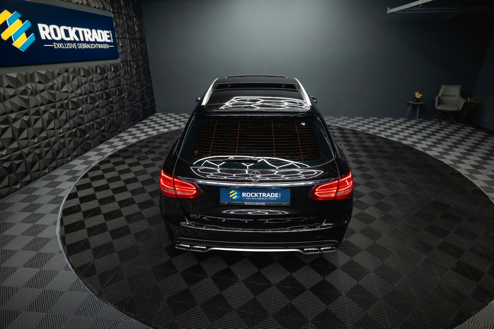 Fahrzeugabbildung Mercedes-Benz C 63 S T AMG Performance *Pano*Burmester*LED*