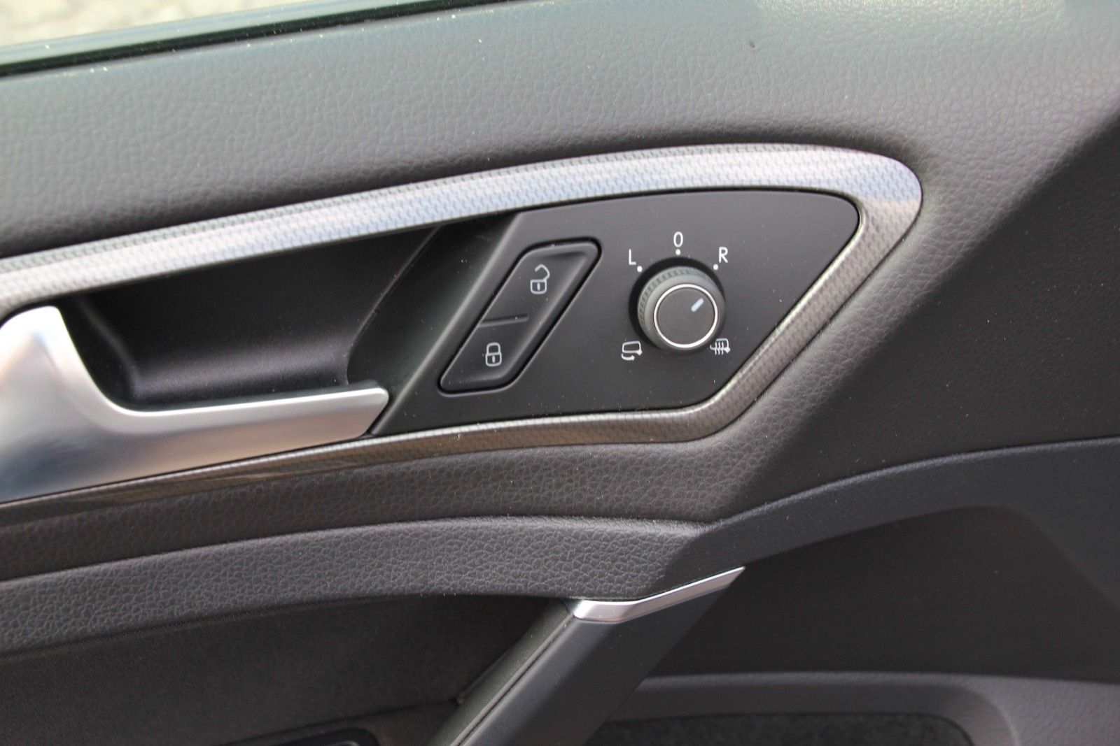 Fahrzeugabbildung Volkswagen Golf VII Lim. IQ.DRIVE BlueMotion