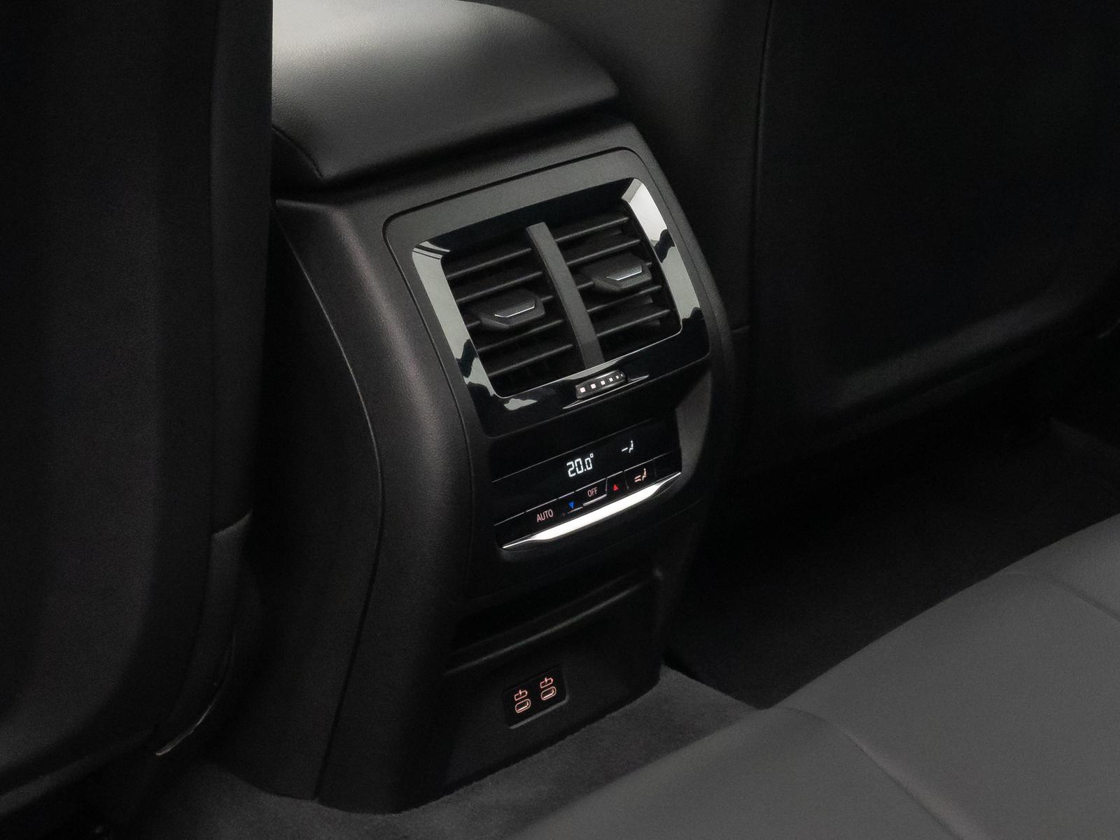 BMW X3 xD20d Kamera DAB DrivAssist LED Sport 19Zoll, миниатюра 27