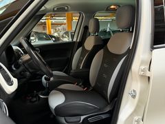 FIAT 500L|PDC|Klima|DAB|Navi|Tempomat|Bluetooth|AUX FIAT 500L|PDC|Klima|DAB|Navi|Tempomat|Bluetooth|AUX