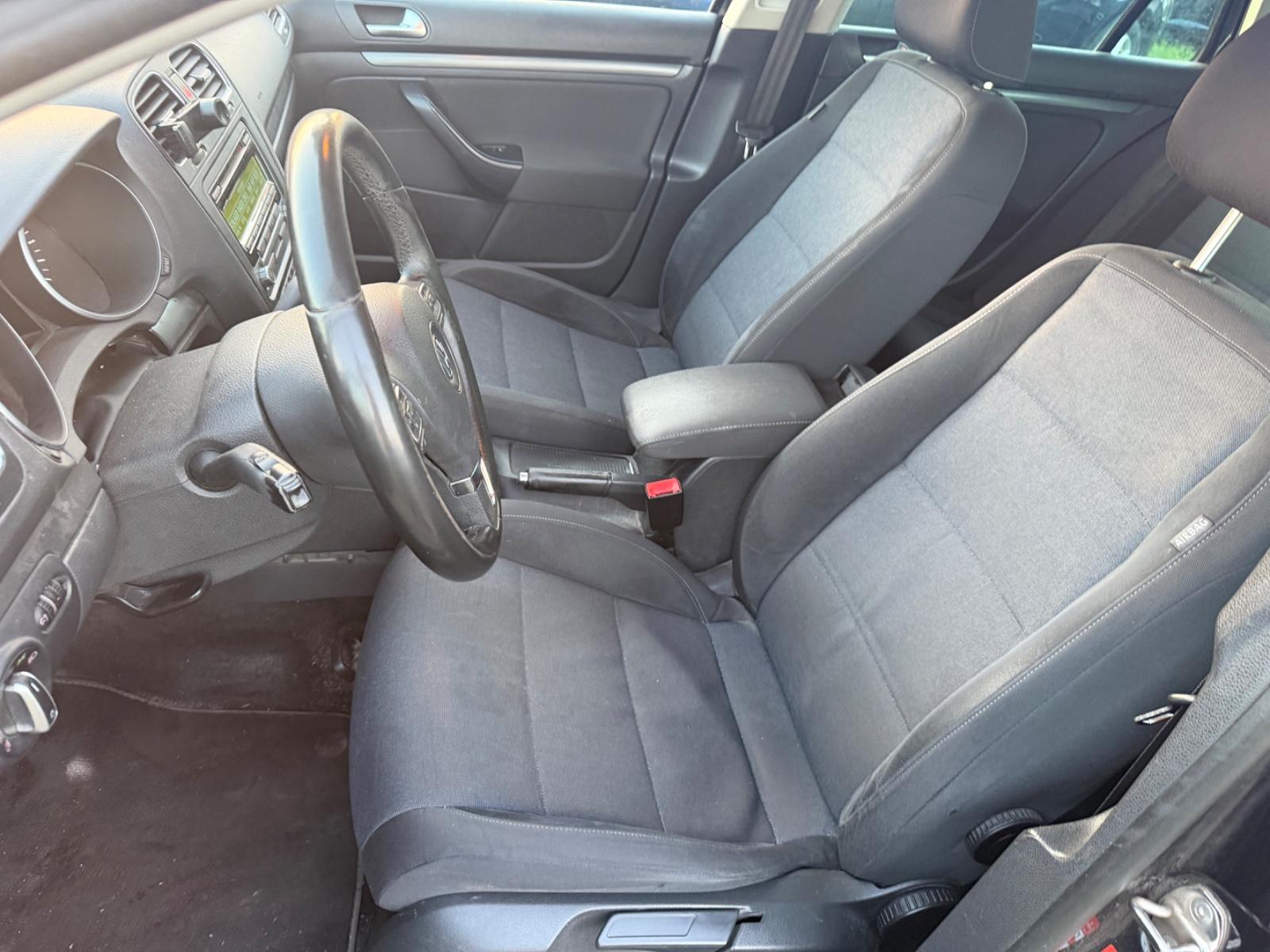 Volkswagen Golf 2012 — photo 16