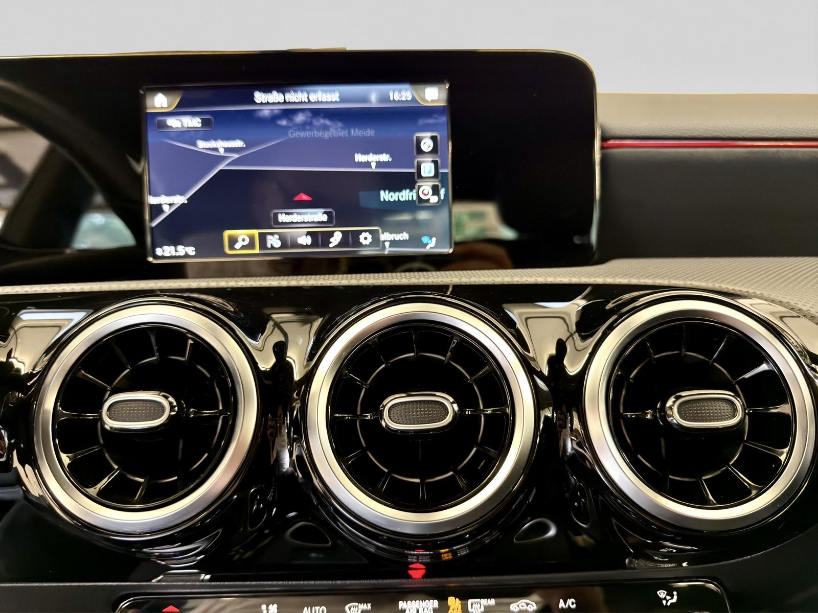 Mercedes-Benz A-Class AMG Line AUT LED KAMERA NAVI SHZ, миниатюра 18