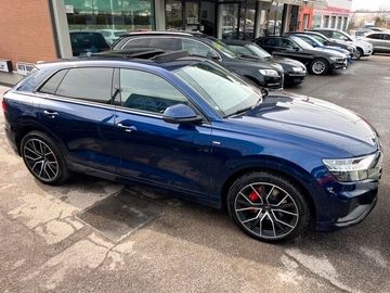 Audi Q8 - 7