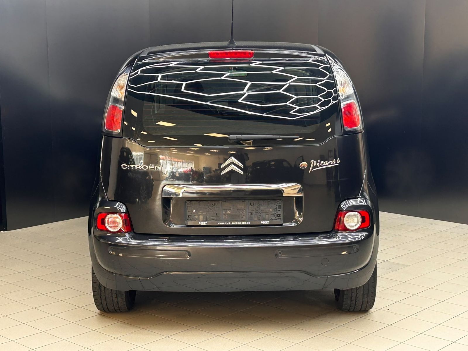 Fahrzeugabbildung Citroën C3 Picasso Exclus Black-Paket GEPFLEGT+NAVI+TÜV