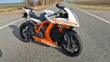 KTM RC8R 1190 - KTM RC8