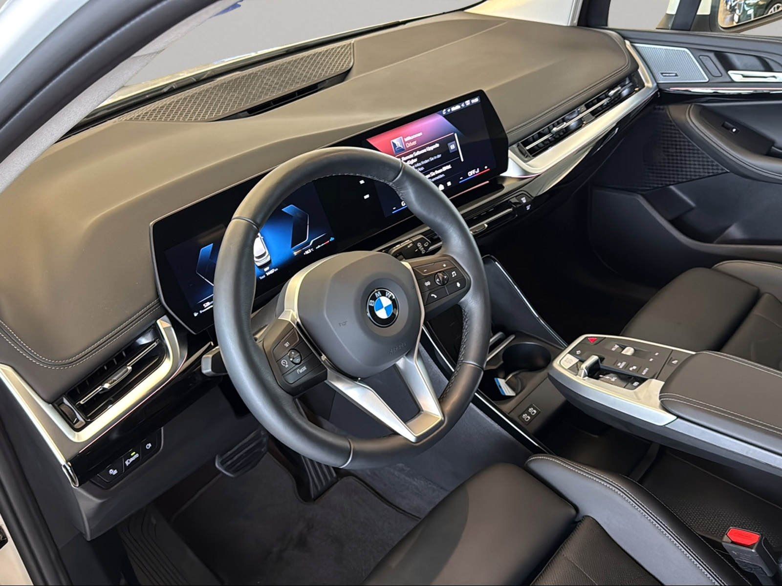 BMW 220 Active Tourer - Bild 4