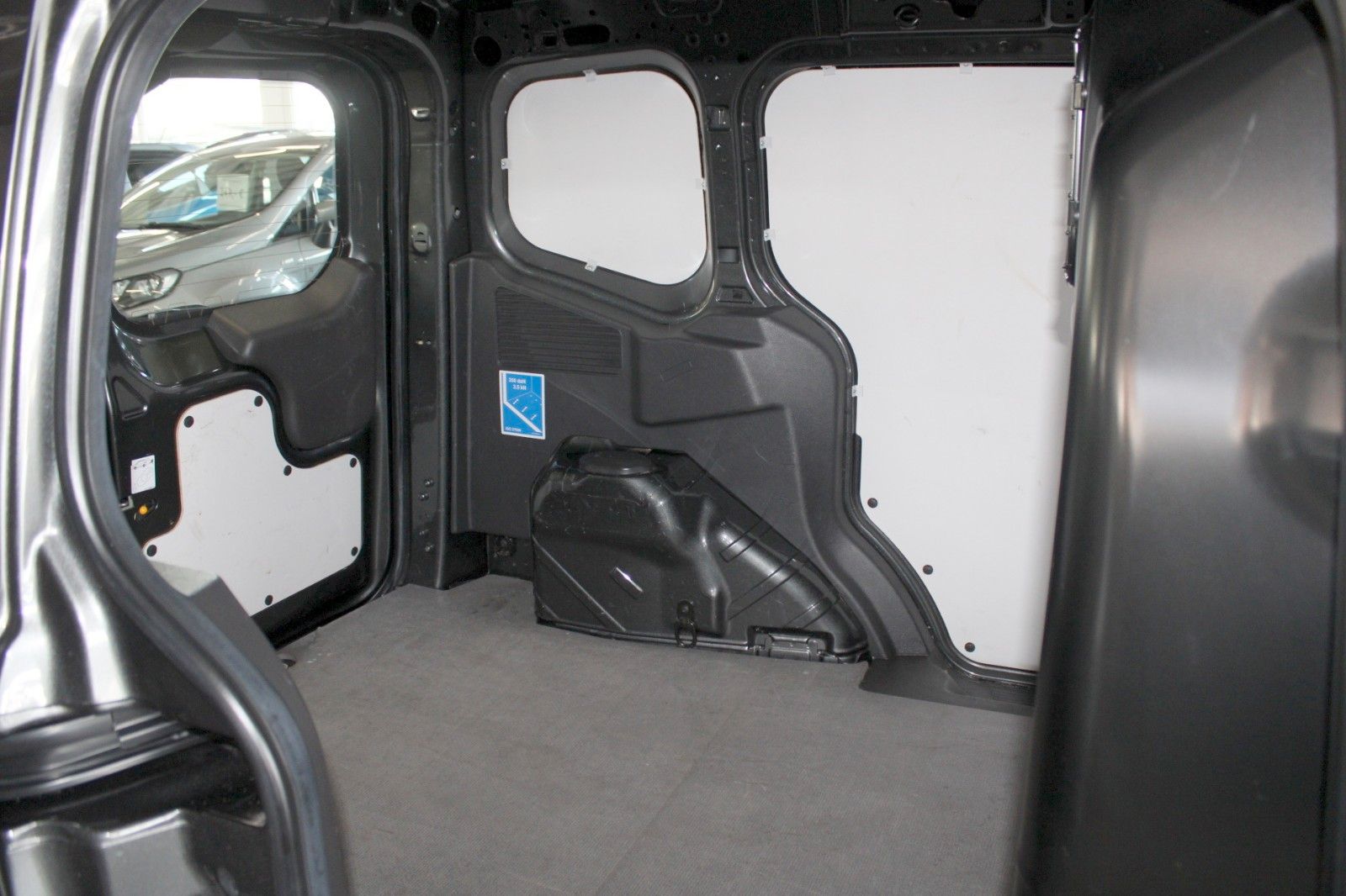 Fahrzeugabbildung Ford Transit Courier TDCI TREND KLIMA AHK WinterPaket