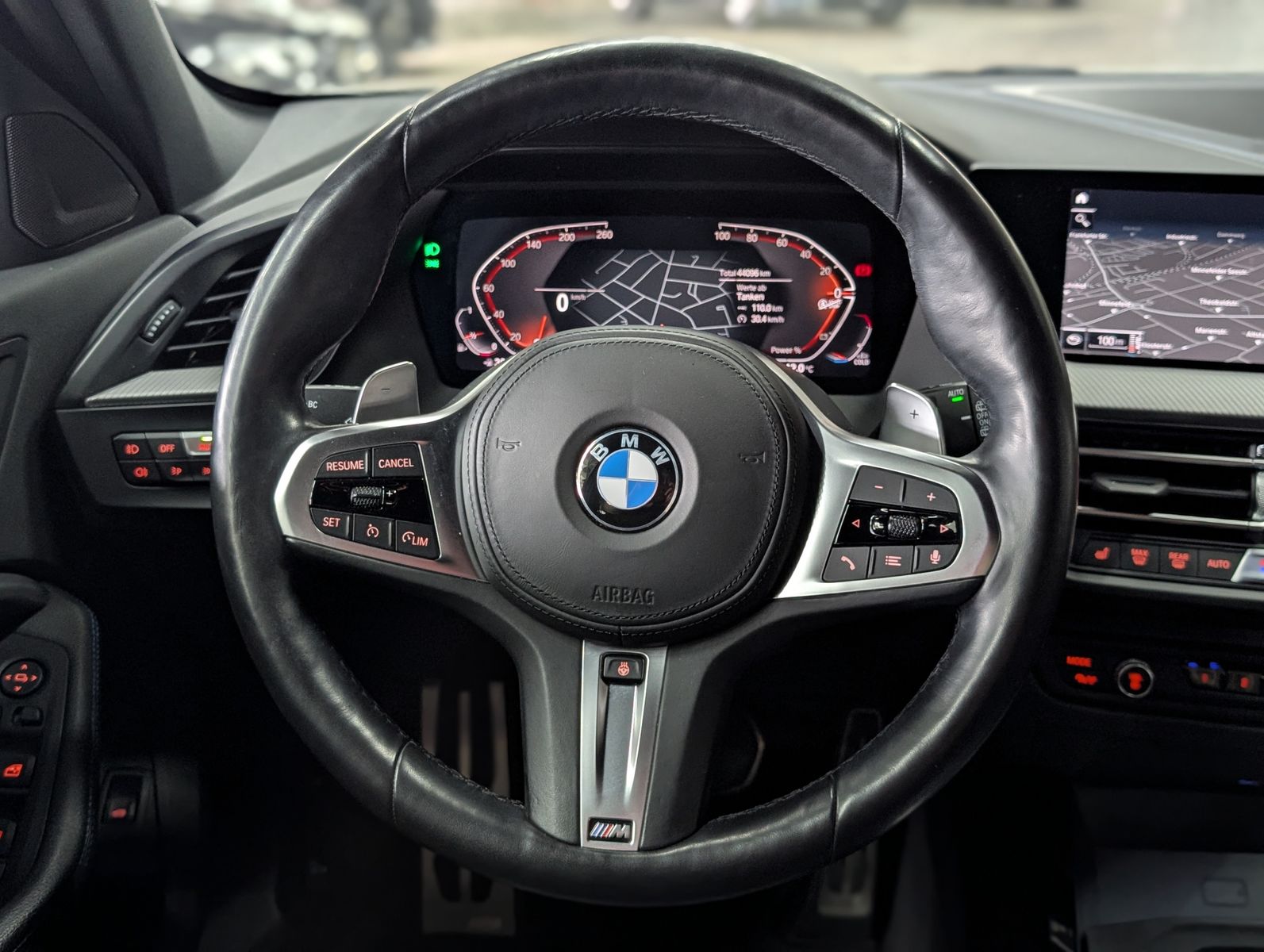 Fahrzeugabbildung BMW 120 i M Sport Shadow-Line AHK VIRT APP AMBI LED