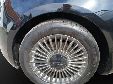 Fiat 500e Icon +SoundSys+LM+SpurH+AUT+KlimaA+elSitz