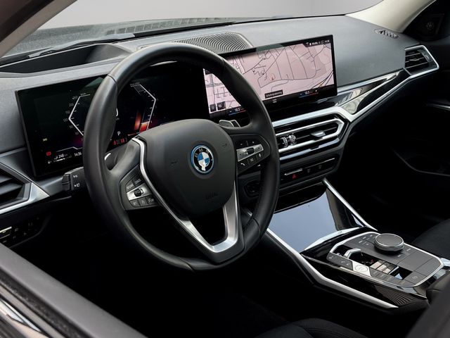 Foto Nummer 7: BMW 330e
