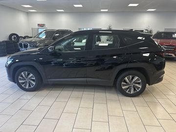 Hyundai TUCSON - 2