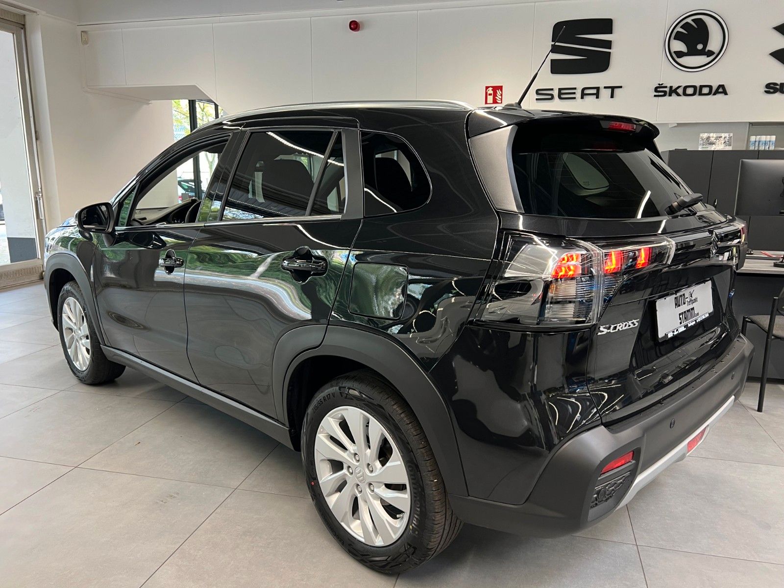 Fahrzeugabbildung Suzuki (SX4) S-Cross 1.4 BOOSTERJET Hybrid Comfort