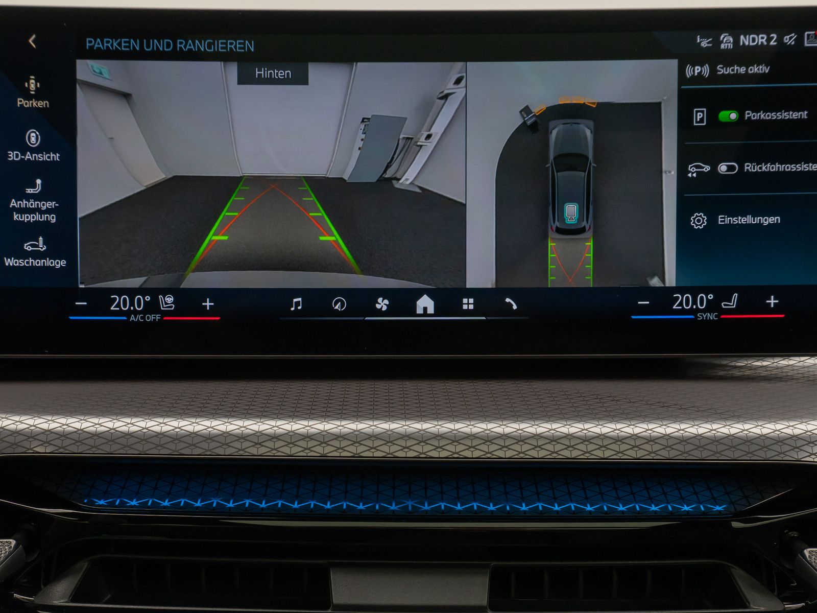 Fahrzeugabbildung BMW 330e M Sport Pro Panorama 360°HUD DAB HiFi AHK