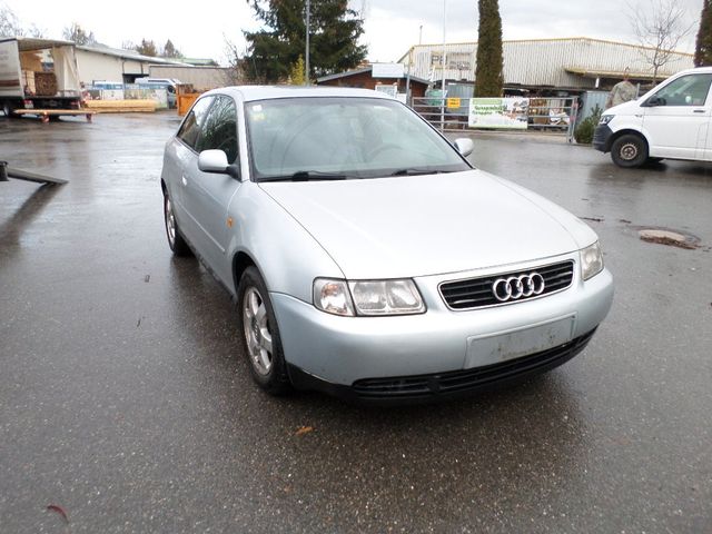 Audi A3 1.8 Ambiente