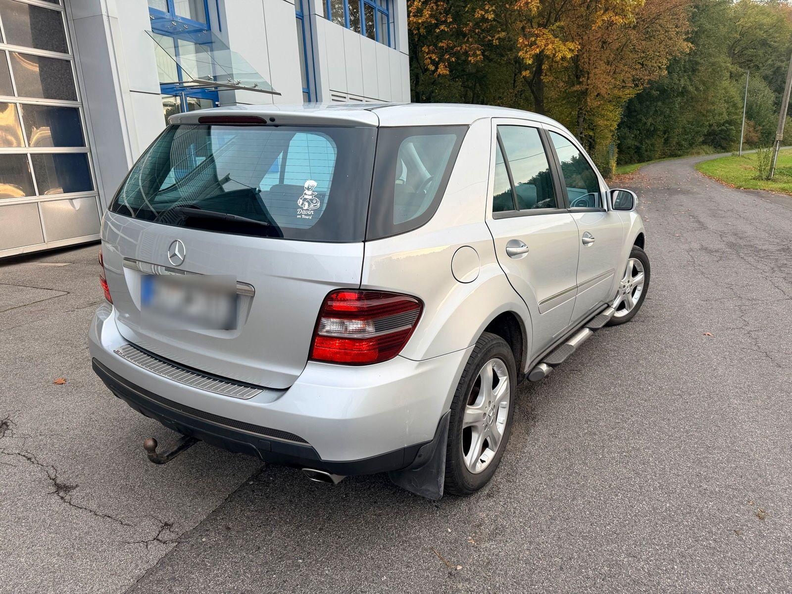 Mercedes-Benz ML280 2006 — engine 190 HP (140kW)