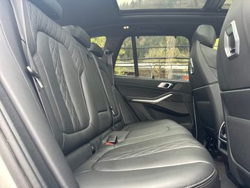 BMW X5 xDrive40i M Sportpaket Gestiksteuerung DAB