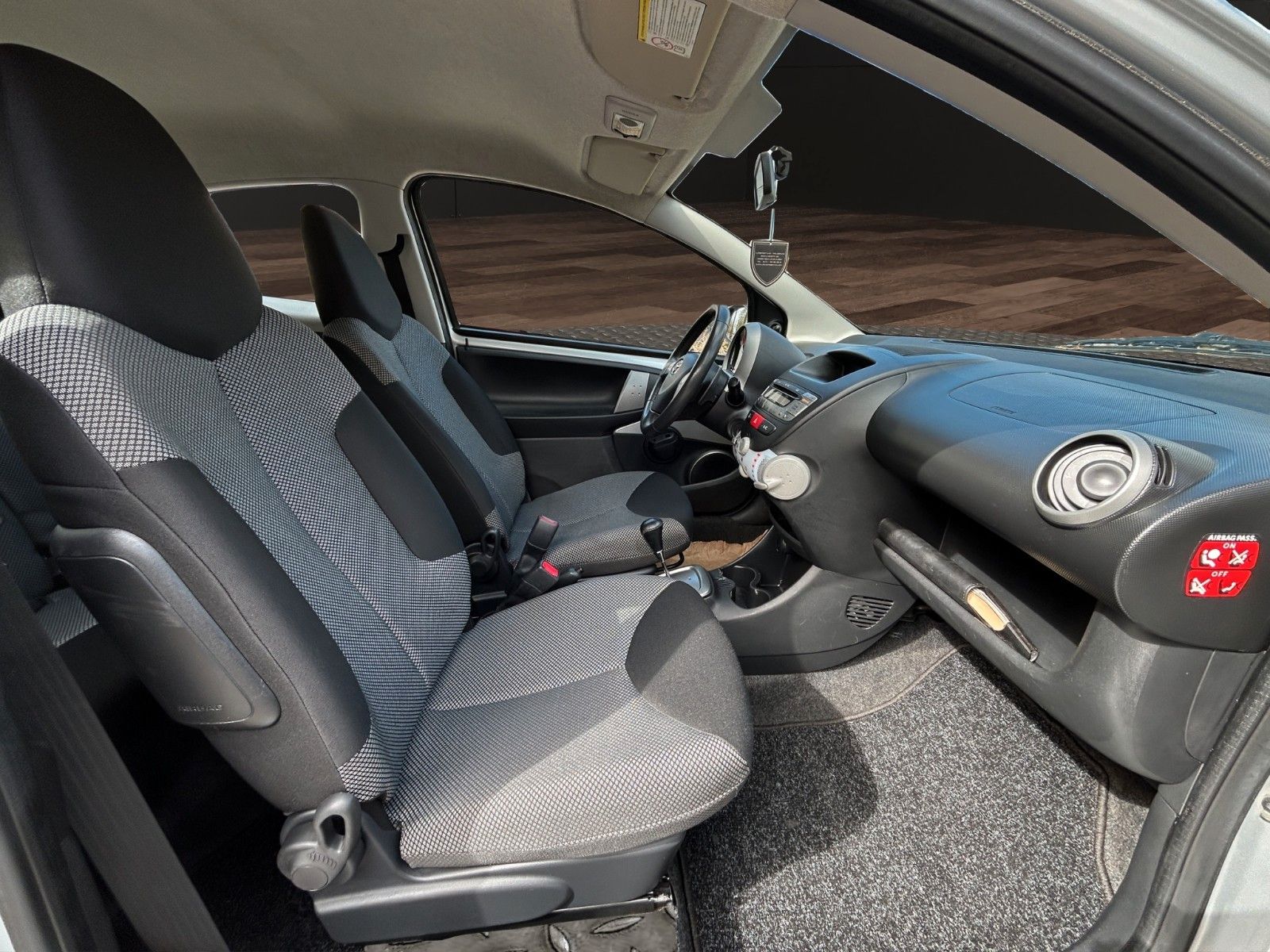 Fahrzeugabbildung Toyota Aygo AYGO Cool/Automatik/Klima/Tüv Neu !! /