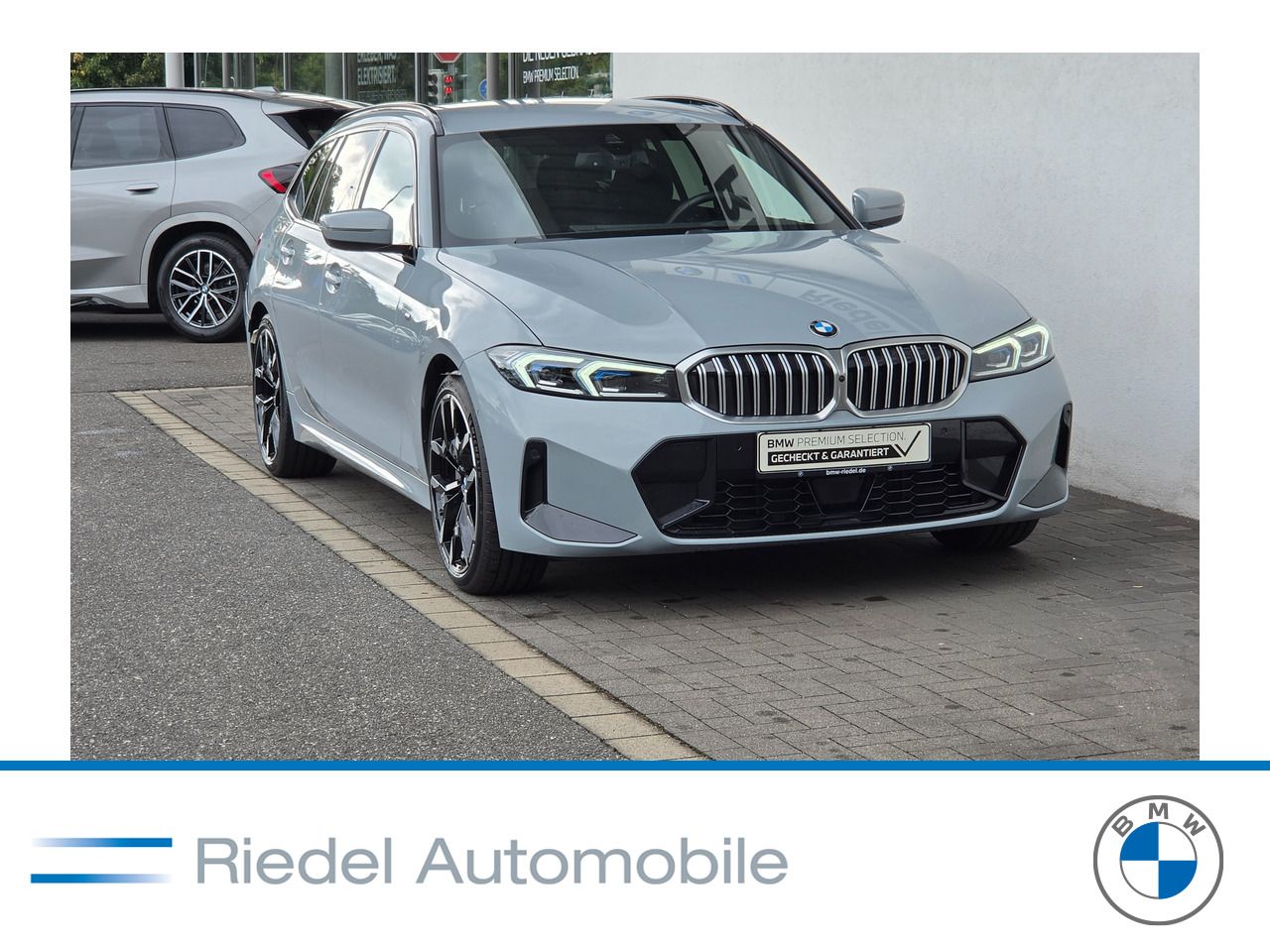 BMW 330i xDrive Touring M Sportpaket*ab 2,49% eff.*