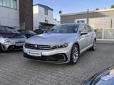 Volkswagen Passat GTE R-line Schiebedach*Leder*Kamera* - VW Passat Gebrauchtwagen in Bielefeld