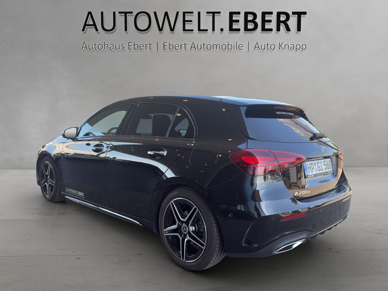 Fahrzeugabbildung Mercedes-Benz A 200 d AMG PANO Keyless DISTRONIC Multibeam