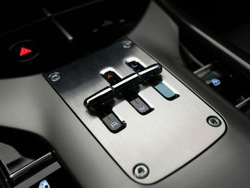 2023 Ferrari PUROSANGUE 缩略图 15