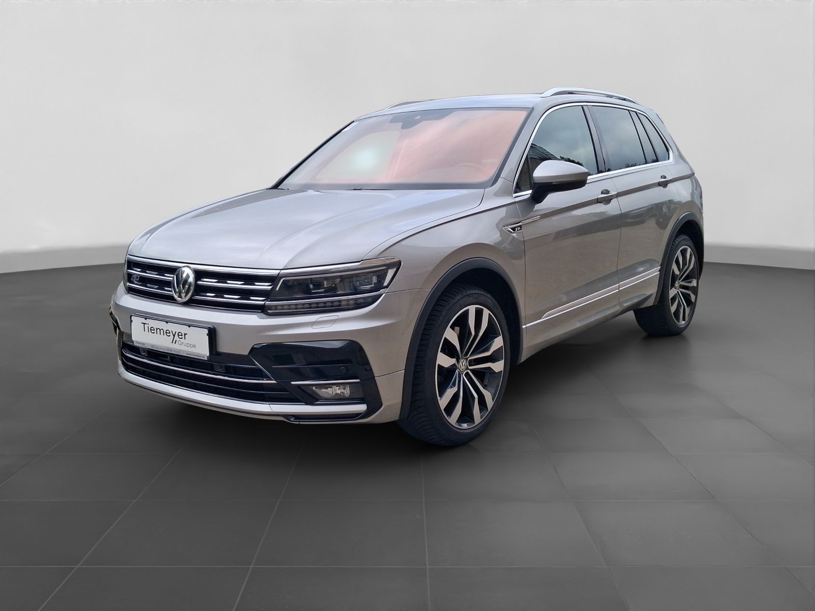 Volkswagen Tiguan 2.0 TSI DSG 4M R-LINE AHK KAMERA PDC HuD foto 2