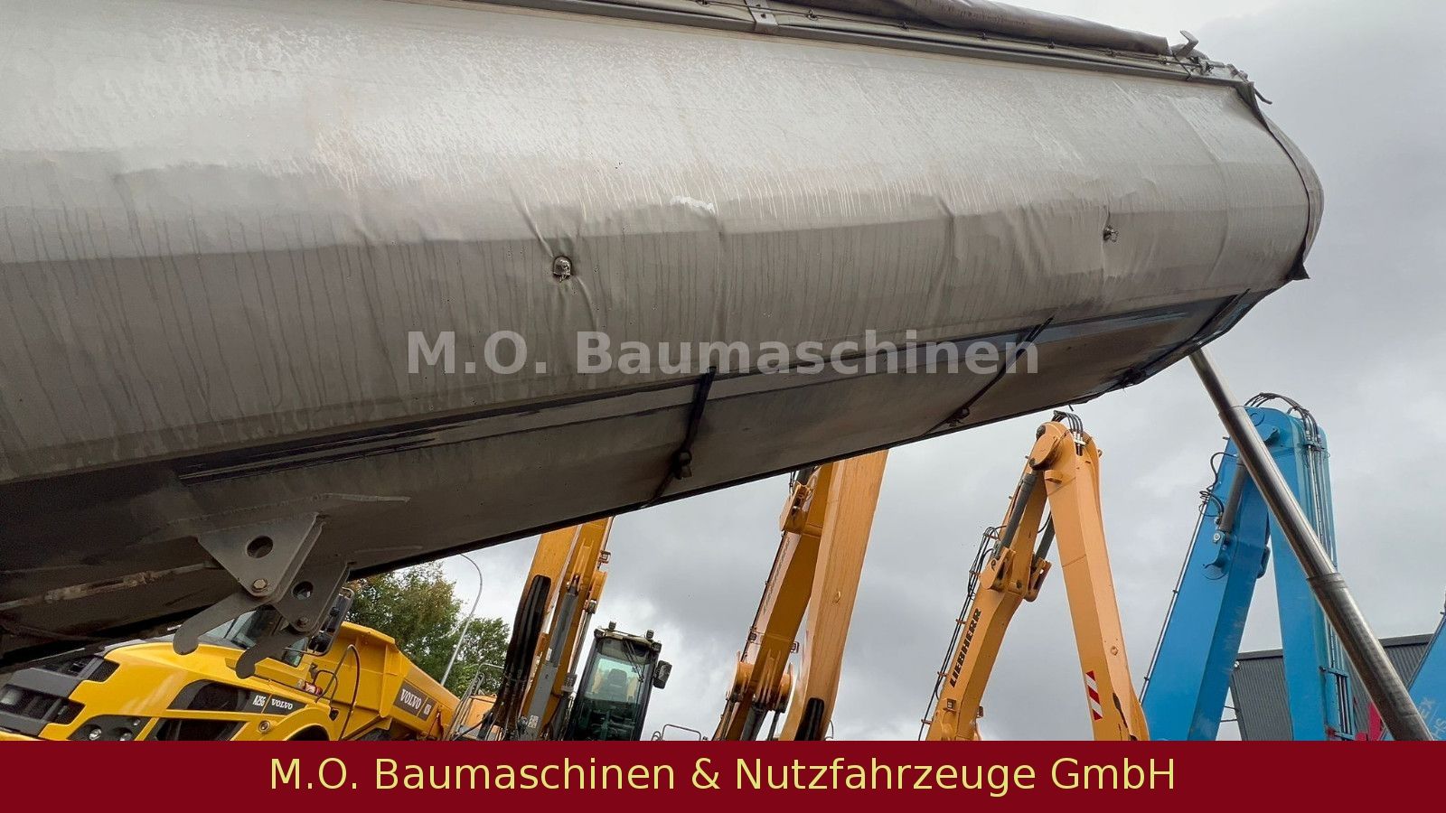 Fahrzeugabbildung Carnehl CHKS/AH / 3 Achser / Luft / ALUMINIUM / 26m³/
