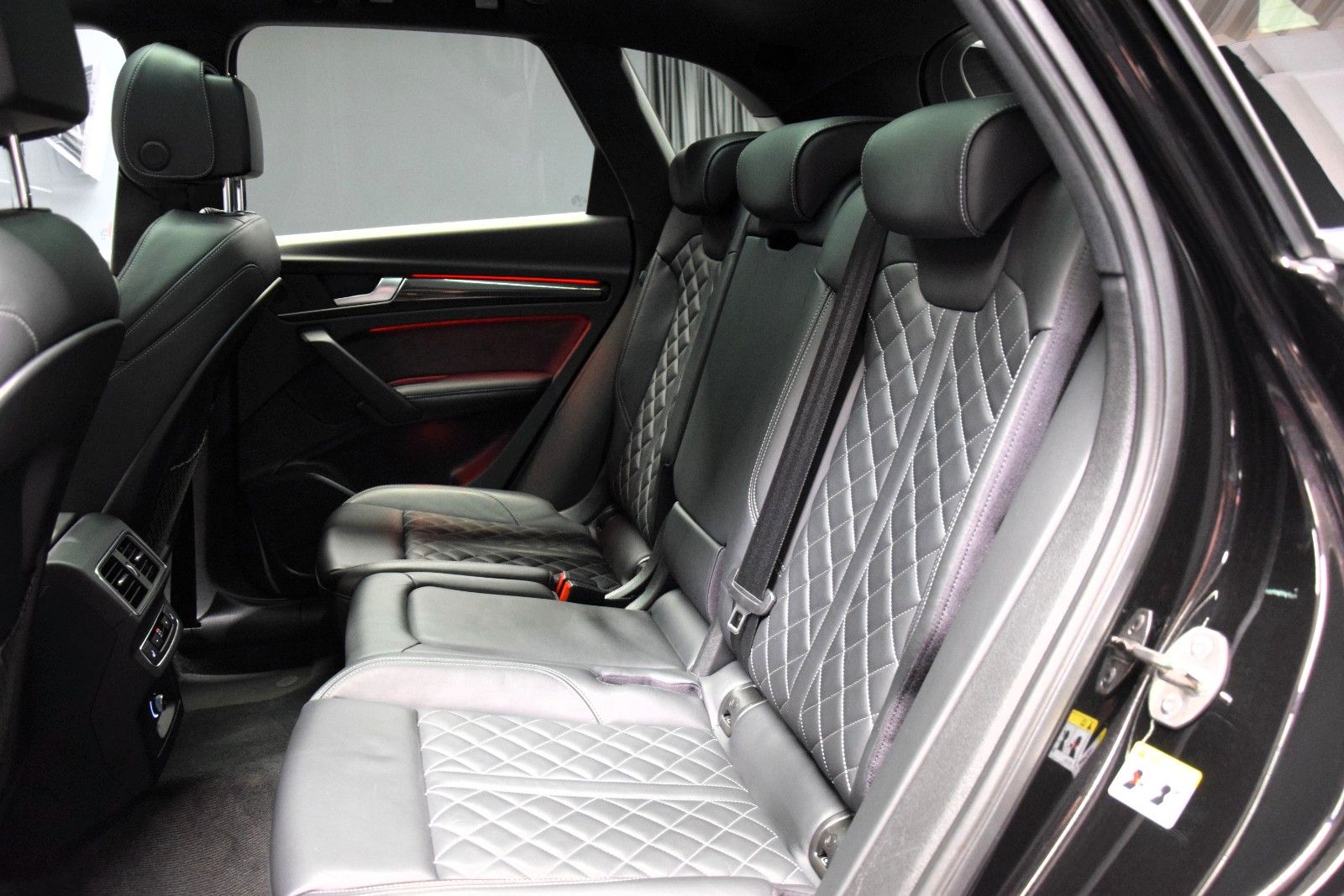 Fahrzeugabbildung Audi SQ5 3.0 TFSI quattro Pano Luft HuD ACC Virtual
