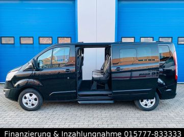 Ford Tourneo Custom - 1