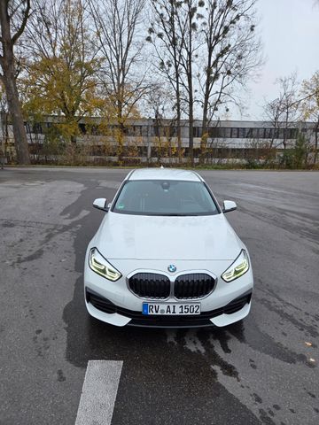 BMW 118d Sport Line