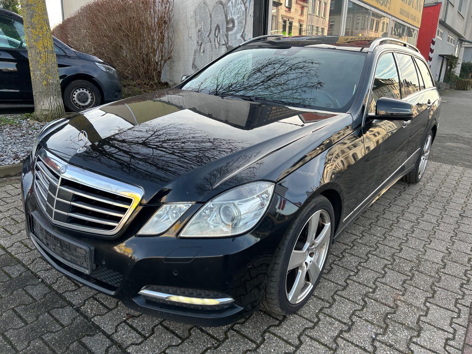 Mercedes-Benz E 220 E T-Modell E 220 CDI BlueEfficiency