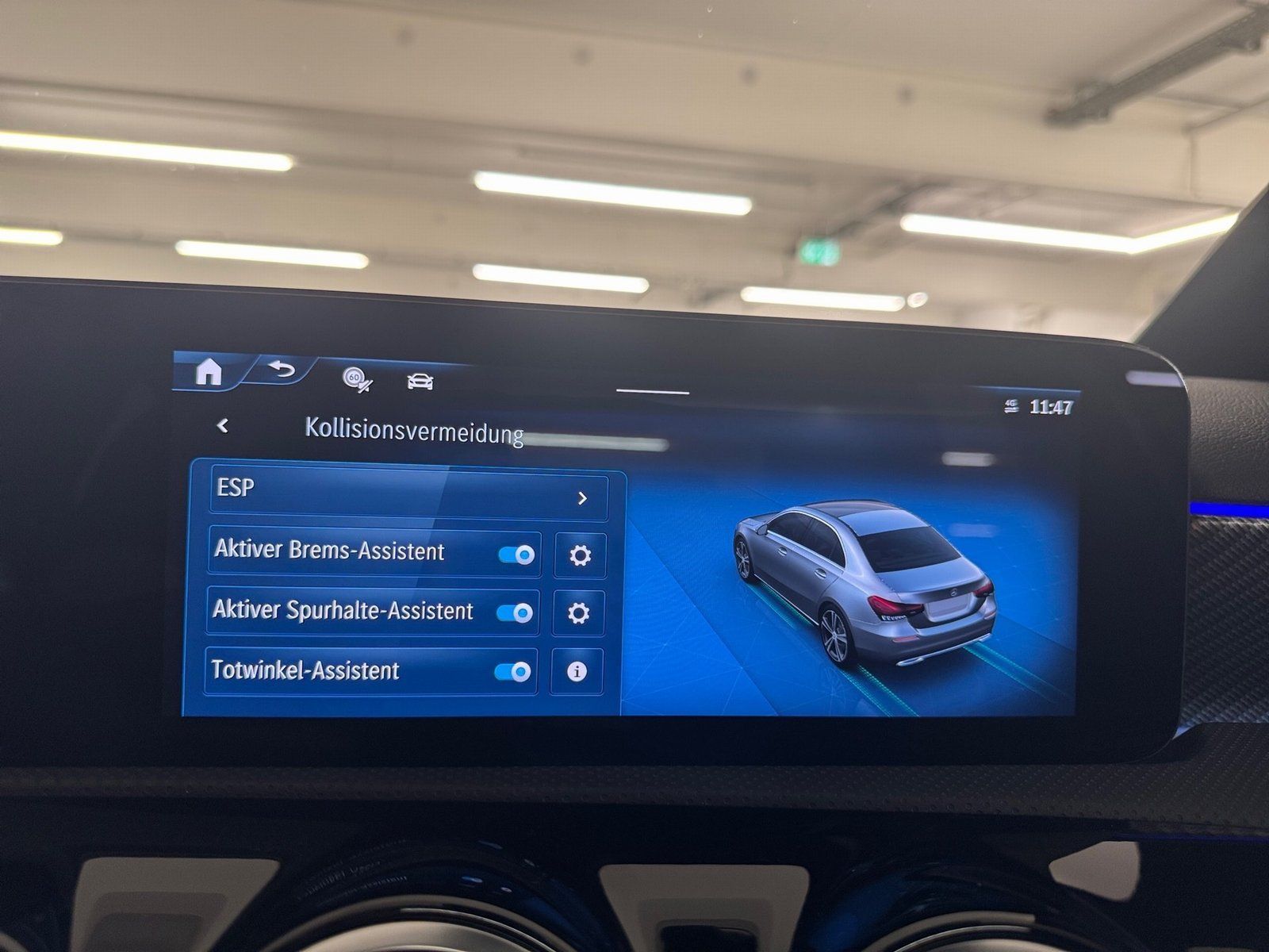 Fahrzeugabbildung Mercedes-Benz A 200 Lim Progressive*Pano*Totwinkel*MultiBeam*